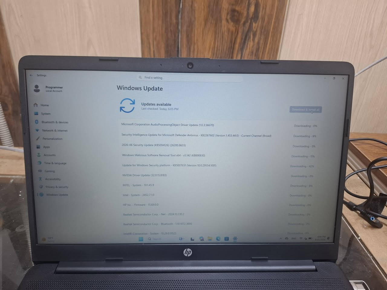 لابتوب hp للبيع ، المواصفات 👇👇 المعالج : كور اي ٥ جيل ١٢
رام : ddr4 8 gb
هارد : ssd m.2 nvme 512 gb
كارت شاشة : خارجي انفيديا اثنين كيكا
شاشة : حجم 15.6
 نظافة مية بالمية وبعده بالكارتون
السعر 560 الف


**إذا كنت صاحب هذا الإعلان وتريد حذفه لأي سبب، رجاءا أرسل رسالة إلى الدعم الفني**