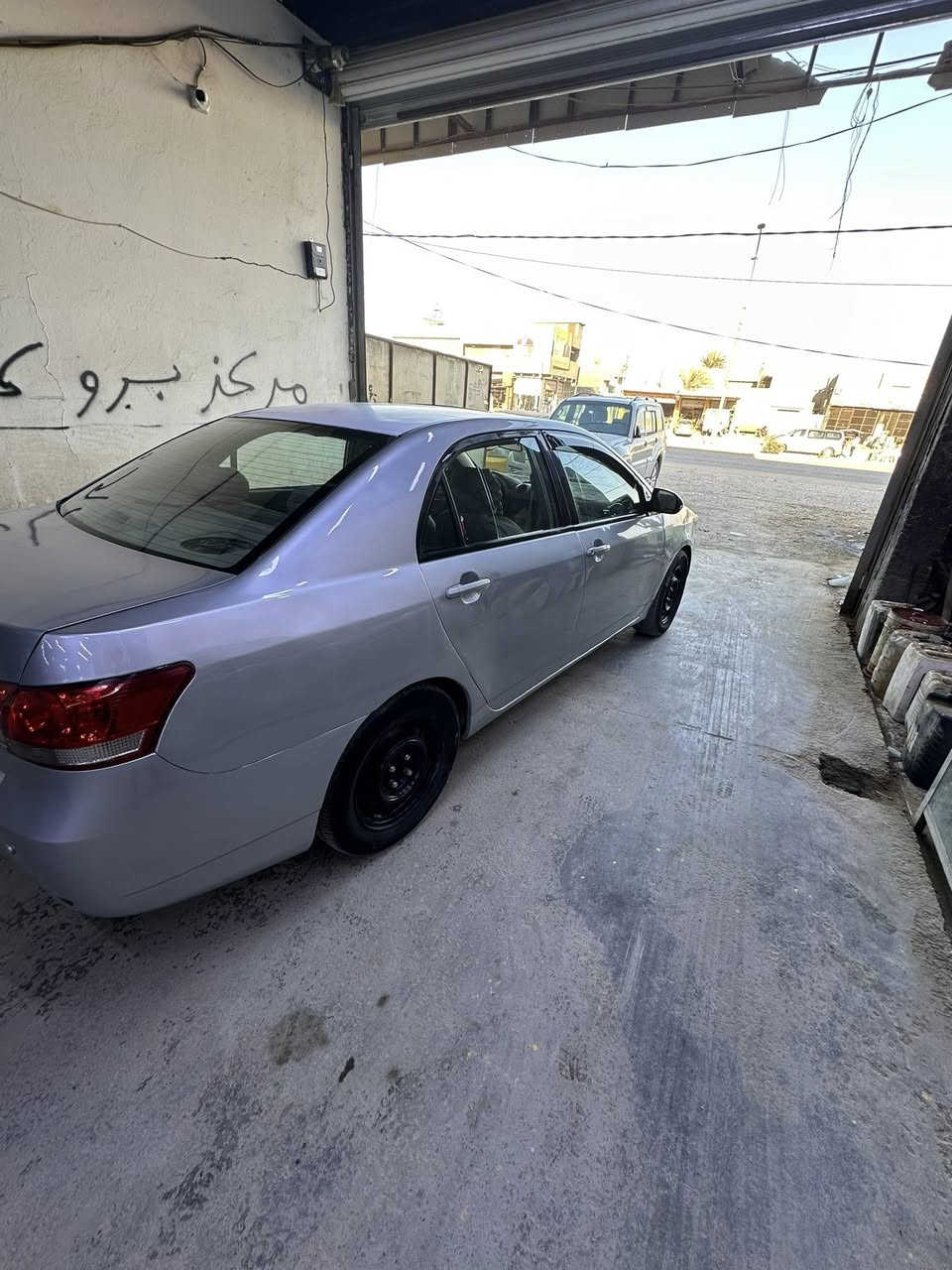 سلام عليكم 
بي واي ديG3موديل 2013
كير عادي المرغوب 
سياره كير مكينه خير من الله 
مصبوغه حزام سياره حلوه خير من الله 
بيها نواقص بسيطه 
سعرها 51وبيها مجال حك الجيه 
مكانها بغداد القاهره يم شركه التوصيل للامزون قرب جسر البنوك 
***********
