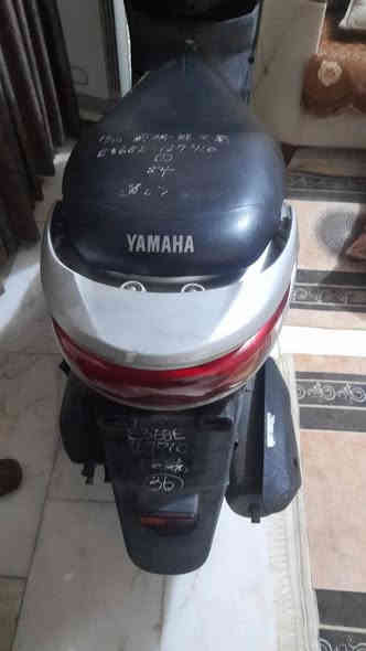 السلام عليكم دراجه للبيع نوع بريز الدراجه كامله مكمله نازله من الرمبه صار 3اشهر الدراجه برغي ما مفتوح بيهه تجي وتشوف مكاني الشعب السعر 850  وبيها مجال للطيبين *********** للتصال
