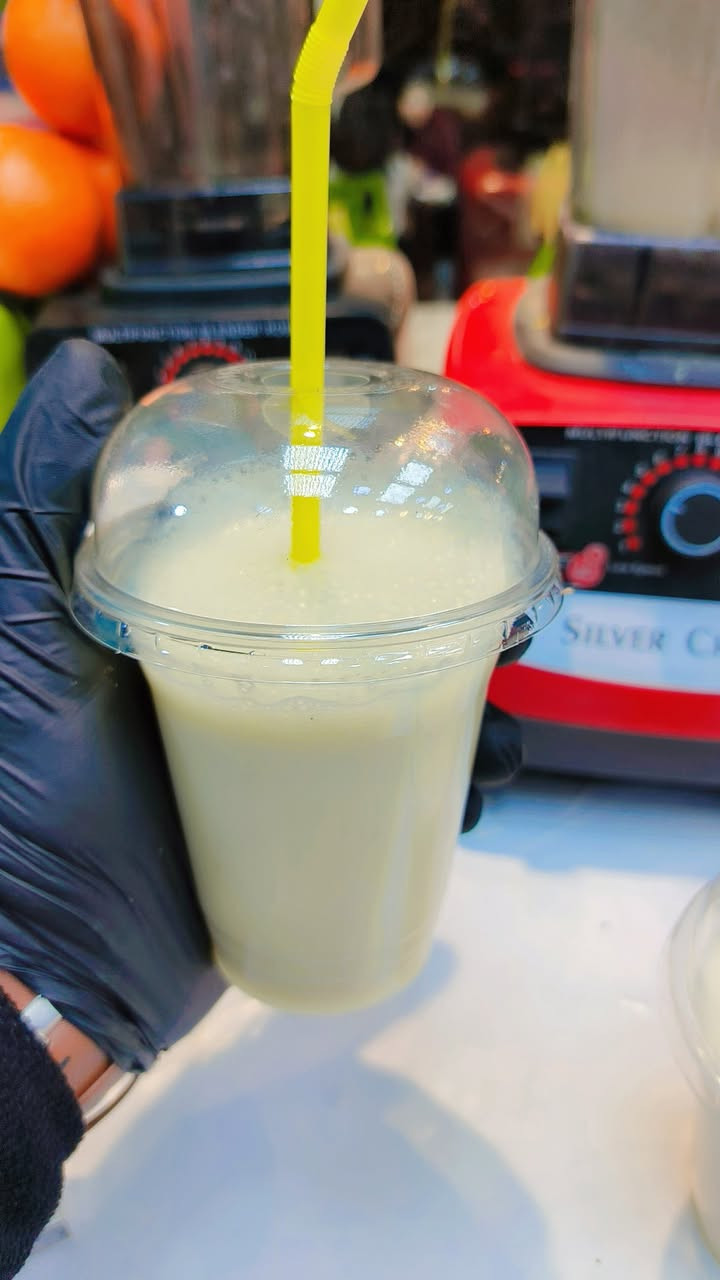 يتوفر عصاير كيك ايس كريم عند مرطبات جكليته وتوصيل دخل حي تونس مجاني وتصال ع رقم ***********
