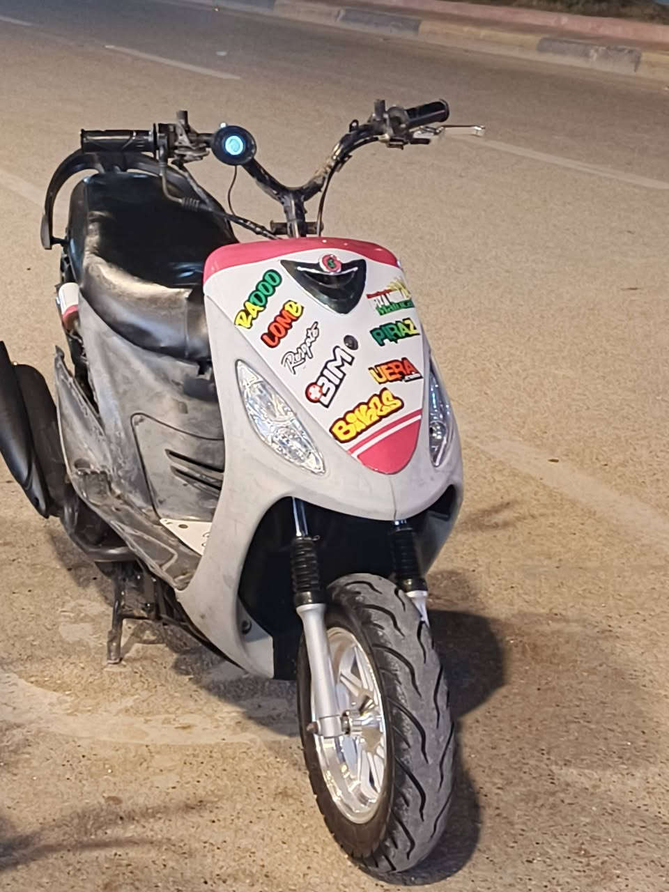 للبيع او مراوس ماكس منغولي الدراجه فول شلعه ومعدل نكره سلف وياله نجمه الدراجه كامله مكاني كربلاء طويريج السعر خاص او تصال ***********
