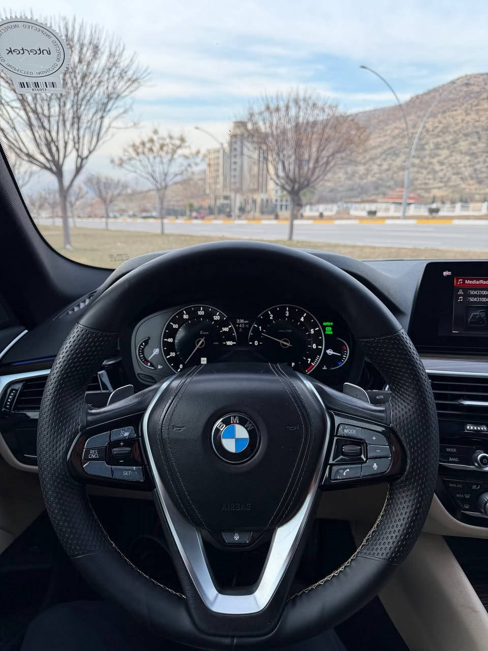 رقم السيارة : دهوك
موقع السيارة :دهوك
نوع السيارة :بي ايم 
موديل السيارة :2019
المسافة المقطوعة:120mi
مواصفات:سيارا موصفات m فول فول صندوك كهربائي فتحة سقف داتاشو تحكم بالصوت عن بعد كشن خزن ستيرن تدفئه مع الكشنات الاماميه فتل رادار السياره كلين بدون اي ضرر شرط من الدعاميه لي الدعاميه بدون صبغ وتعديل داخل جلد عسلي الرقم والسنويه جديده هزة جديده السياره ماينرادلها اي مصرف حيل نظيفه كير و مكينه بشرط 
سعر: 268$و بيها مجال بسيط
للأستفسار :*********** واتساب فايبر كورك
