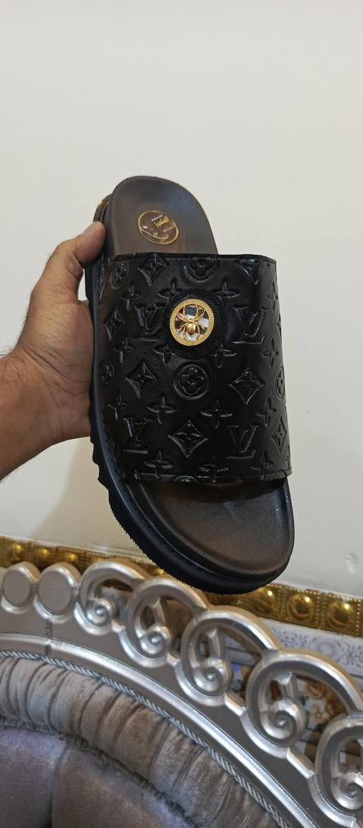 السلام عليكم متوفر سلبر
جمله ومفرد
يوجد خدمه توصيل بغداد وباقي محافظات
مراسله صفحه او ***********
