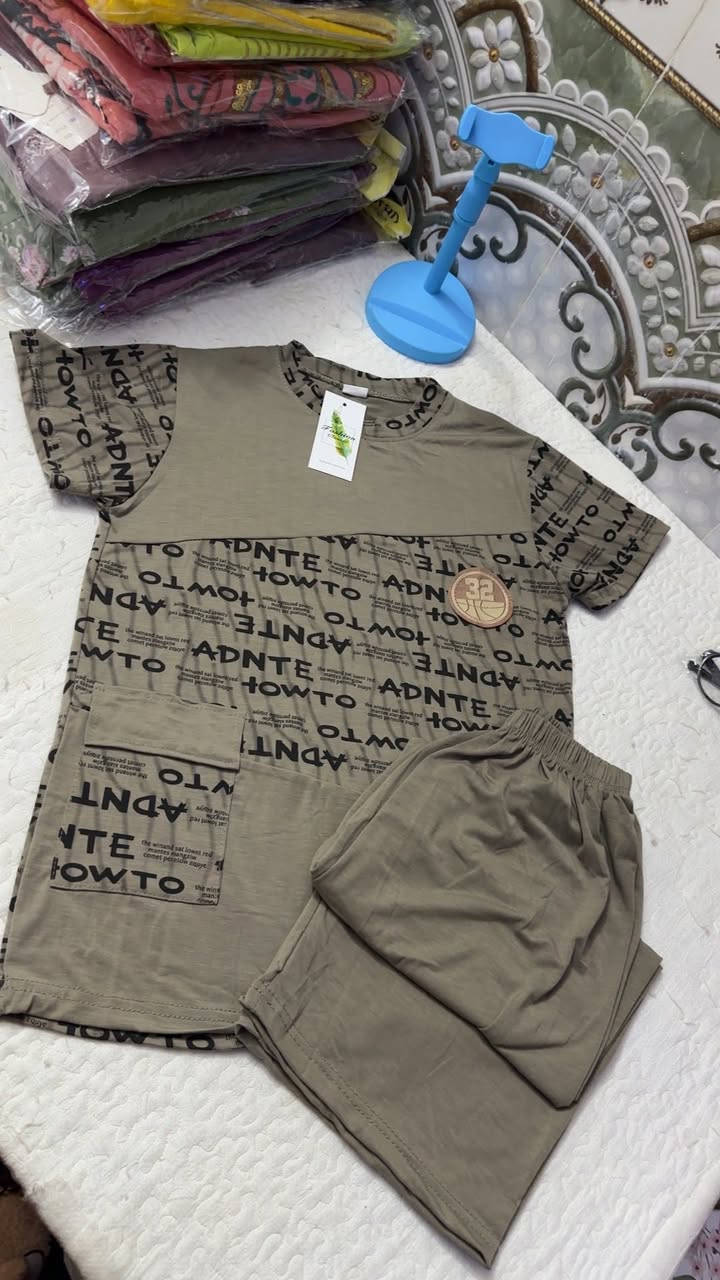 اخر كميه من ملابس العيد. كوالتي عالي خامه قطن 

#توصيل__بغداد__محافظات4


**إذا كنت صاحب هذا الإعلان وتريد حذفه لأي سبب، رجاءا أرسل رسالة إلى الدعم الفني**