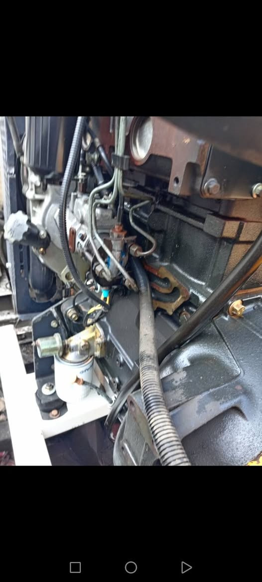 مولدة بيركنز ٣٠ كيفي نظيفه جدا سيت بلادي للبيع بغداد ***********
