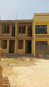 للبيع بيت مساحه ٣٥متر وجه ٣ونص ونزال 10 زراعي صليخ ال 600خدمات ماء كهر...
