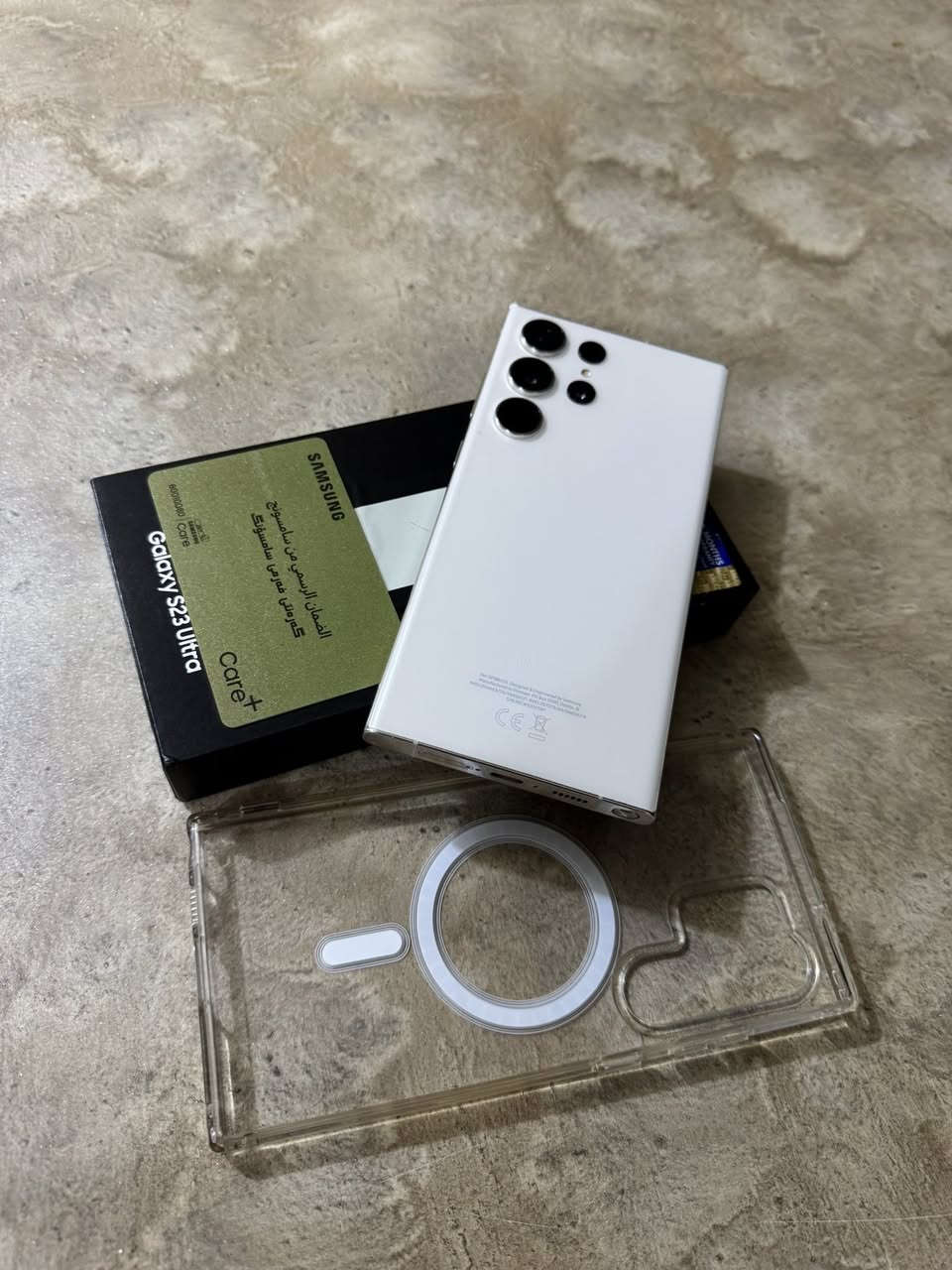 كلكسي الترا s 23 شرق اوسط  ذاكره 256عشويه12نضافه ميه بل ميه بعده بل الزكات شركه فقط بي هاي ضربه وما ماثره على اي شي سعر550 وبي مجال
***********
