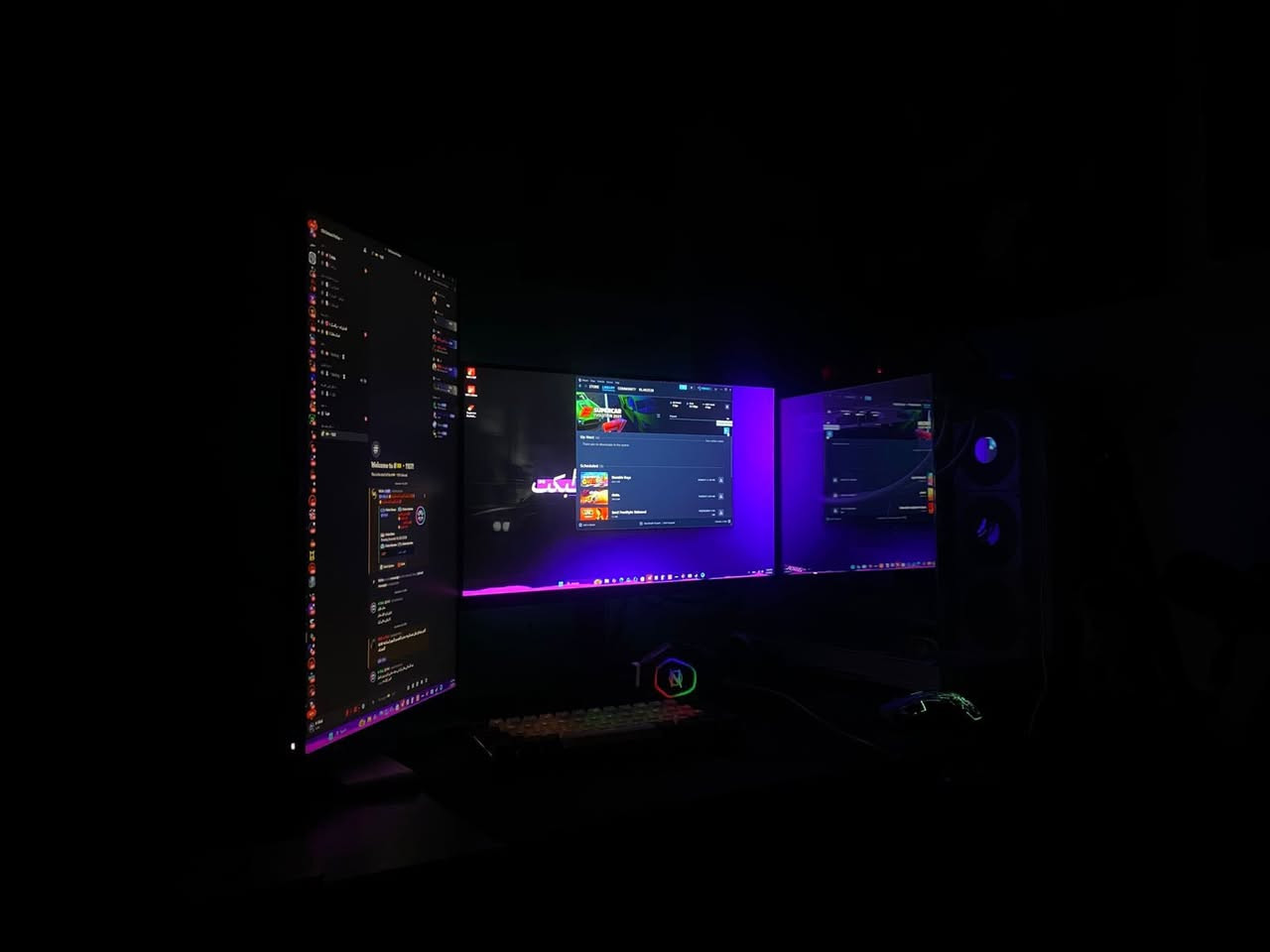 من رخصت الدمن سلام عليكم
Pc البيع مواصفات 

CPU : Cor i5 12400F
BORD : MSI H610 PRO
RAM : 16 G 2*8 3200 BULLITE 
GPU: RTX 3050 8G 3VAN
POWER : 650 W Cooler Master 

M.2 : 500 G 
HDD : 500G 
HDD : 500G 
Case :GAMING CASE
AQUA ELITE 360 WHITE 3VAN
مونتر عدد 2
1 VORTEX 165 hz فول سلم
2 DELL 75 hz فول سلم

ملحقات 
كيبورد واير لس Snpurdiri
سماعه واير لس 2.4GHz WIRELESS
مايك 🎤 خارجي v8
ماوس واير لسWIRELESS
مكاني بصره 
*********** رقمي
