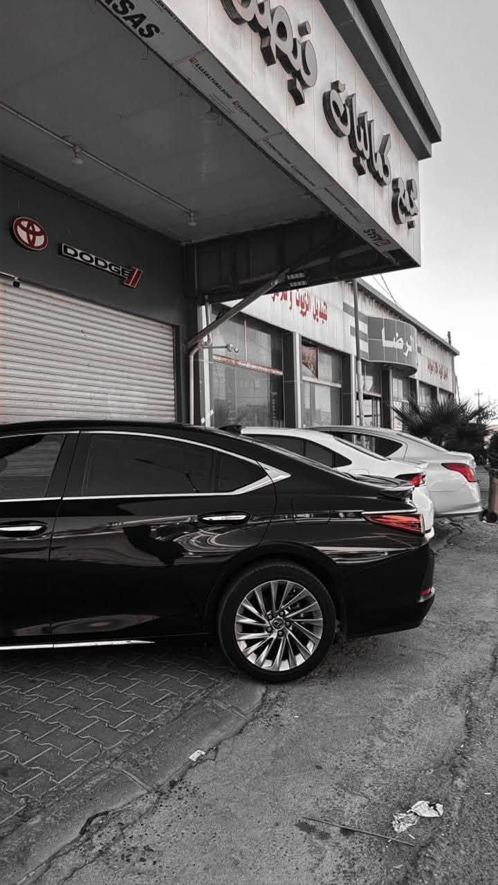 ارخص لكزس Es 350 platinum sas
للبيع خليجي وكالة ساز العراق فول مواصفات مكفوله كفاله 

موديل 2024 مواصفات بلاتينيوم تجي اعلى مواصفات بالخليجي وابرز مواصفاتها 

——————————————— 

. موديل 2024  ماشيه 25 مغلفه PPF 

. مكينة بانزين 3500 V6 سلندر ✈️

. بانوراما 

. 5 بردات - خلفيه كهرباء 

. تحكم تجوه خلفيه 

. سستم صوت (Mark Levinson)🔥

. كشنات كهرباء + تبريد 

. حساسات امامي خلفي 

. ترحيب لكزز ضوئي 

. مري شفط + قلاب 

. رادارات + نقطه عمياء 

. ويل كروم عليه تخم تاير جديد (Kumho)

. شحن وايرليس 

دواخل ملكي قرميدي

. ستيرن كهرباء 

. خزن ميموري وضعيات جلوس 

. شاشه ابل كار بلي 

——————————سعرها 400 بيه مجال 

شباب السيارة فول مواصفات بلاتينيوم 

ونظيفة جداً وسيرفس جديد من فلاتر من دهن من تايرات جاهزة على اخر ، بصمات ٢ 

كاعيات شركة وعده وجنطه مال لكزز 

مكاني السماوه المركز ***********

