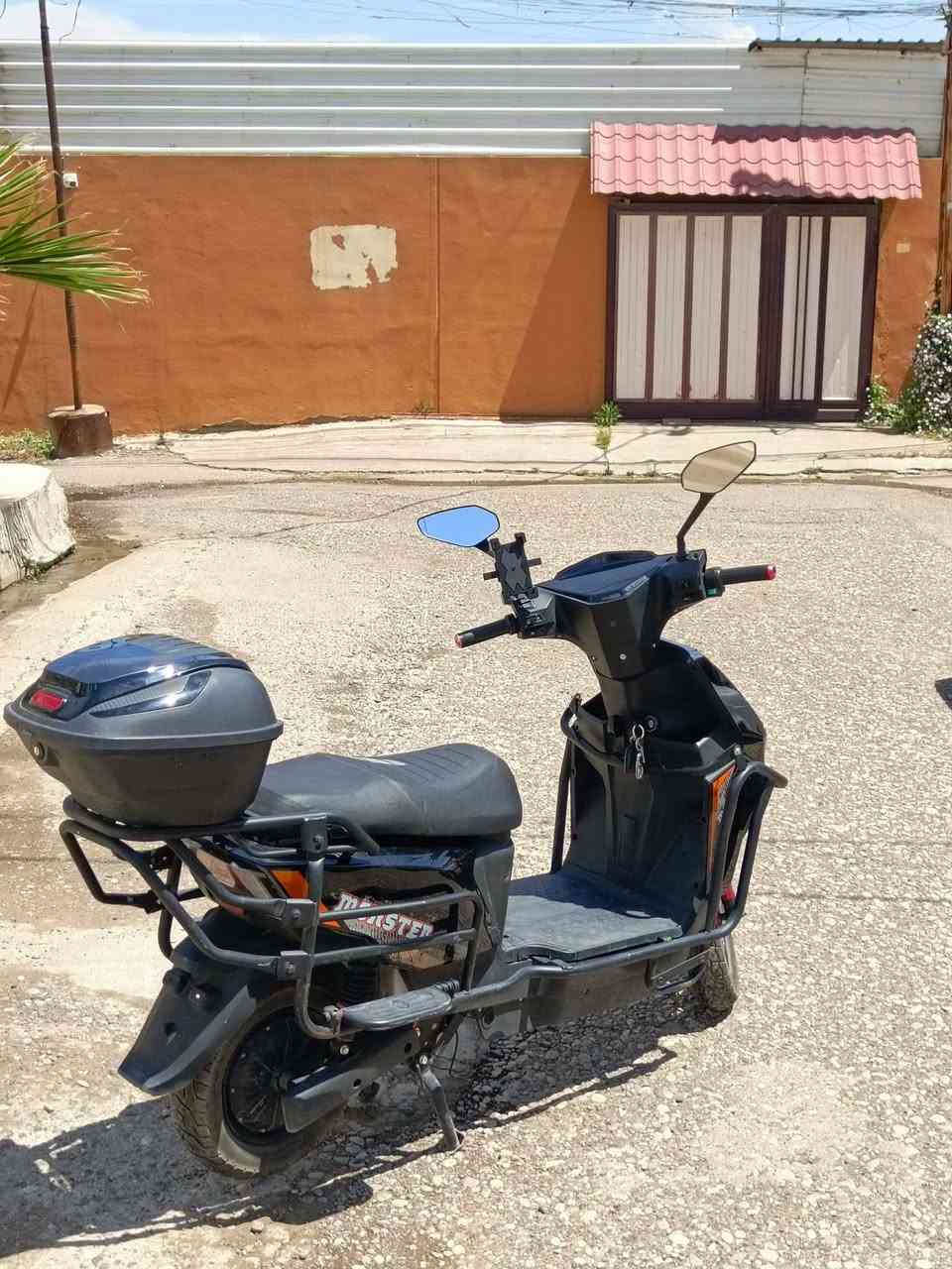 السلام عليكم مراوس فقط
ماطور سكنس مدرع 
ملف 3500 حقيقي 
سرعة 94 حقيقي 
6 بطاريات دبل 
للتواصل خاص


**إذا كنت صاحب هذا الإعلان وتريد حذفه لأي سبب، رجاءا أرسل رسالة إلى الدعم الفني**