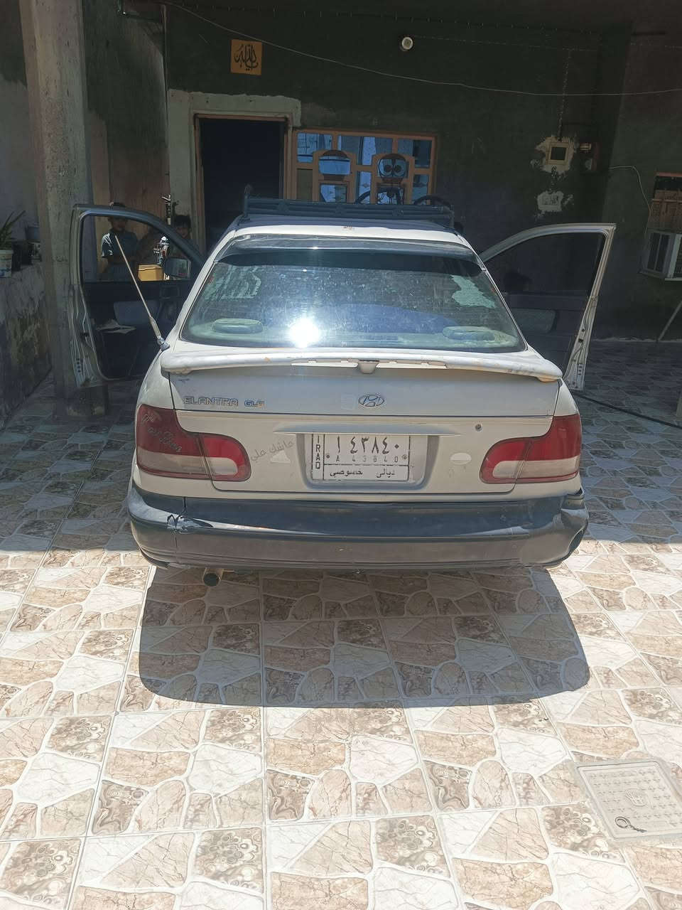 الانتره 93 نضيفه للبيع محرك مفتوح مو امسكر بس بي ضعف مااعرف اشبي مكان اديالى مقداديه سعر 19ورقه ***********

