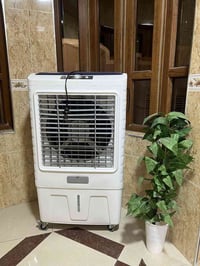للبيع مستخدم قليل 07507785953