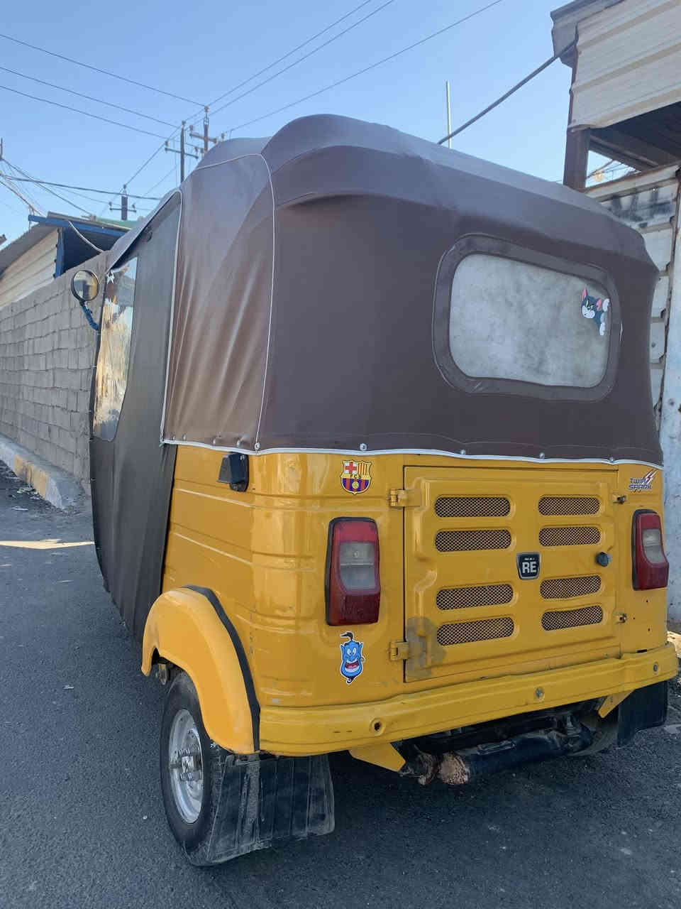 السلام عليكم 
تكتك 2020 شهر 12 يعني محسوبة على 21رقم وسنوية انكليزي لوحاتهه موجوده عندي بالبيت 

مكاني مدينة الصدر27 /السعر(6800)

***********
