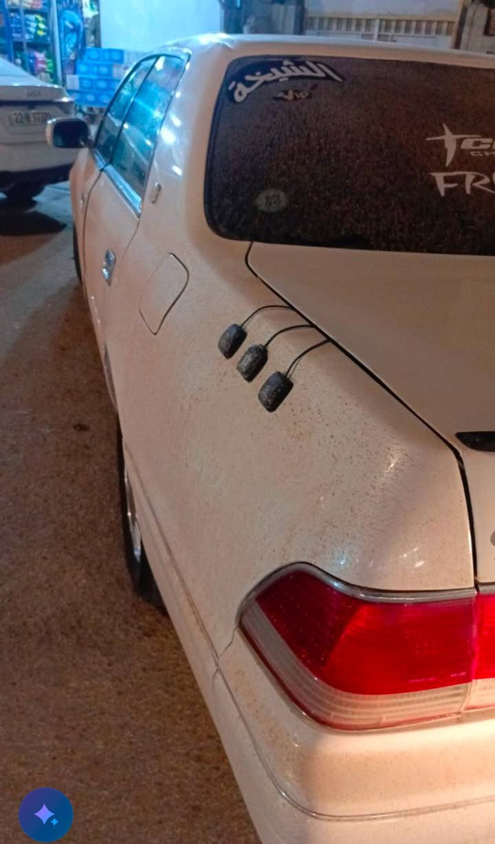 راس ثور موديل 1997 كصة عركجين فقط مكفوله من الكصه الثانيه السياره رقم انبار (باسمي اني راعيها مداور ثاني يوم) فول السياره كشنات كهربائية تبريد خلفي ستيرن كهربائي دمام خلفي سستم سماعات ملكه بيها:: كهربائيات كلها شغاله سياره ستوها معمره غرفة بالايلون بعدها جديده غرفة جنطه هم جديده سياره بيها ضربات ومعمره تجي وتشوف وتقتنع وتدلل حداديه 50% مكينه 3000 فيفيتي  جديده السعر77 وبيها مجال:: المكان كوفه حي ميسان ***********
