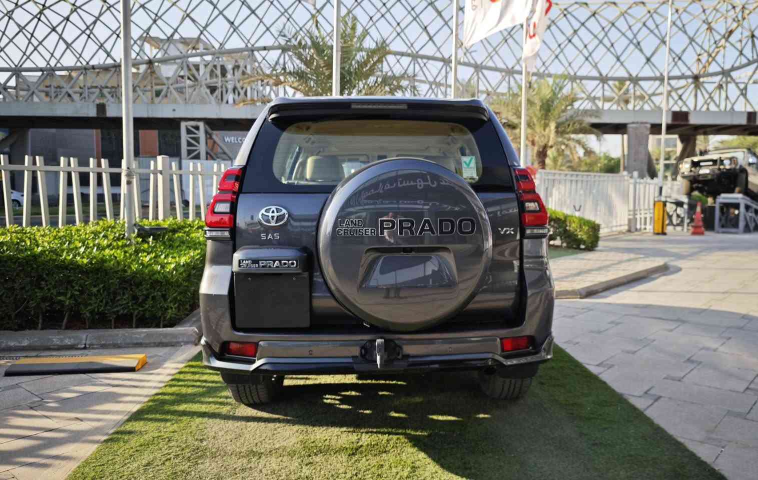 السلام عليكم
تويوتا برادو 2023 VX 
وكالة تويوتا العراق ساز SAS
( صيانتها الدورية في الشركة فقط )
ماشية 32 الف كيلو
محرك V6 4000
مقاعد جلد و تبريد
فول مواصفات 

السعر 47,000 $
رقم اربيل 
مكانها بغداد / شارع فلسطين
***********
