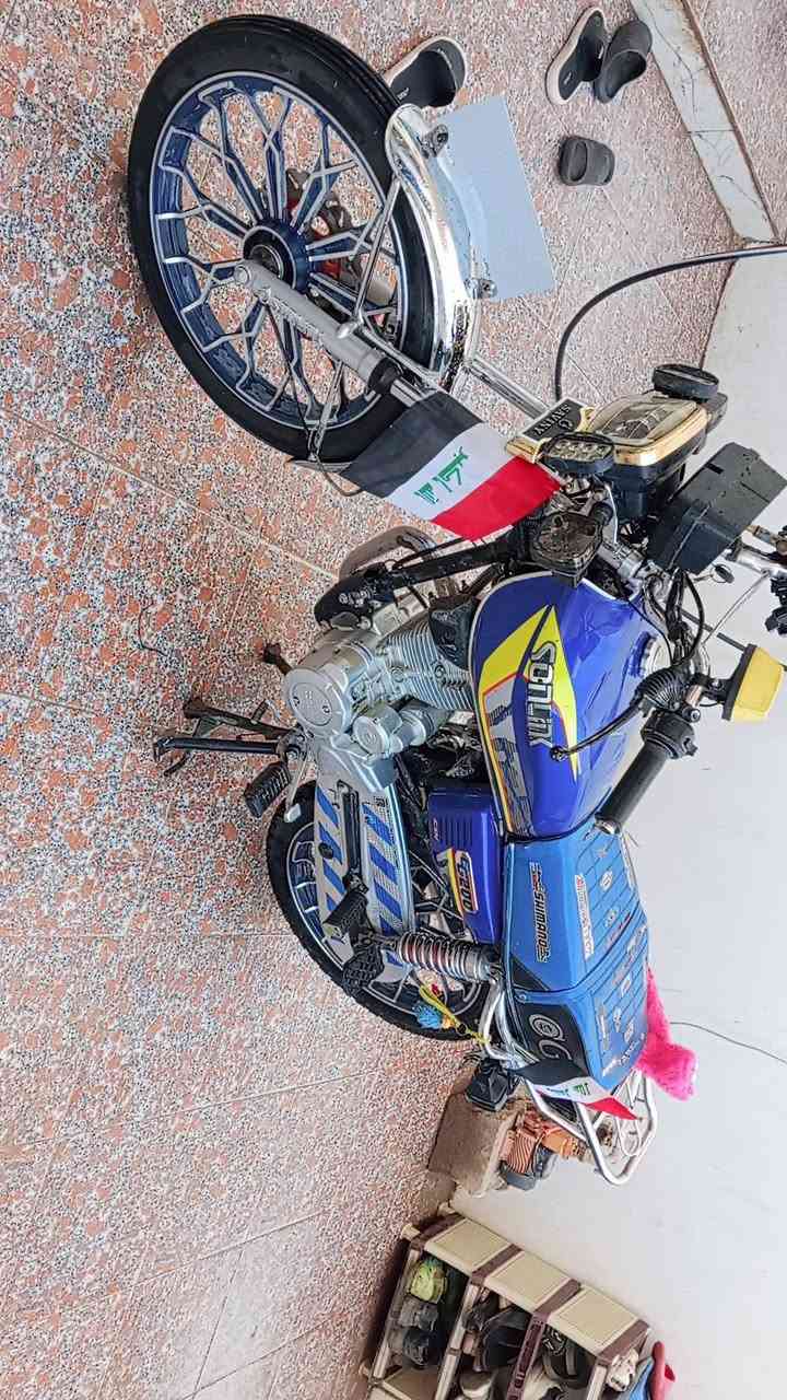 السلام عليكم دراجه ايراني مديل 24 وضع شركه يخبل 
ما مفتوح بصمات منفيس كلها شغال برغي واحد ما نقص كلها جديد مكاني سامراء  السعر 630بي شويه مجال للشراي  اوراق كامله 
***********
