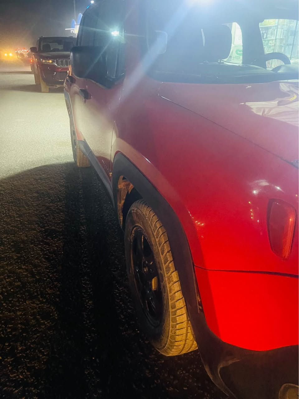 سلام عليكم
جيب رينكد
رقم بغداد
لون برتقالي
حادث خفيف
مكانها بابل
السعر ب١٥٠ 
وبيها مجال
رقم الهاتف
*********** حلة, بابل
