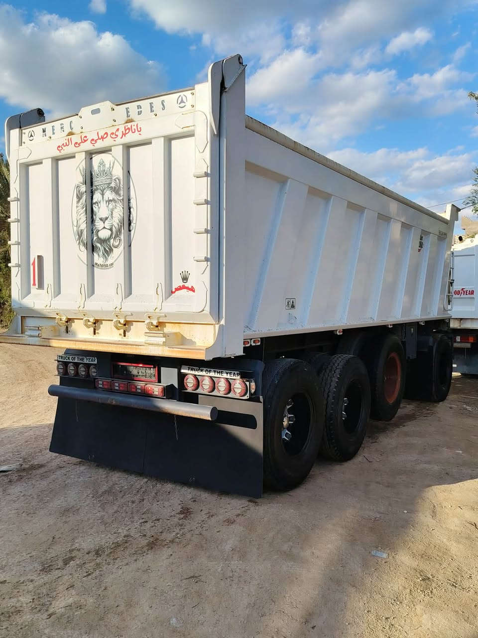 مقطوره البيع تسكام طول 740 معمل انوار النجف موديل 2025 مامشتغله هواي جديده تخم تاير كفاله عامه *********** أو ***********
