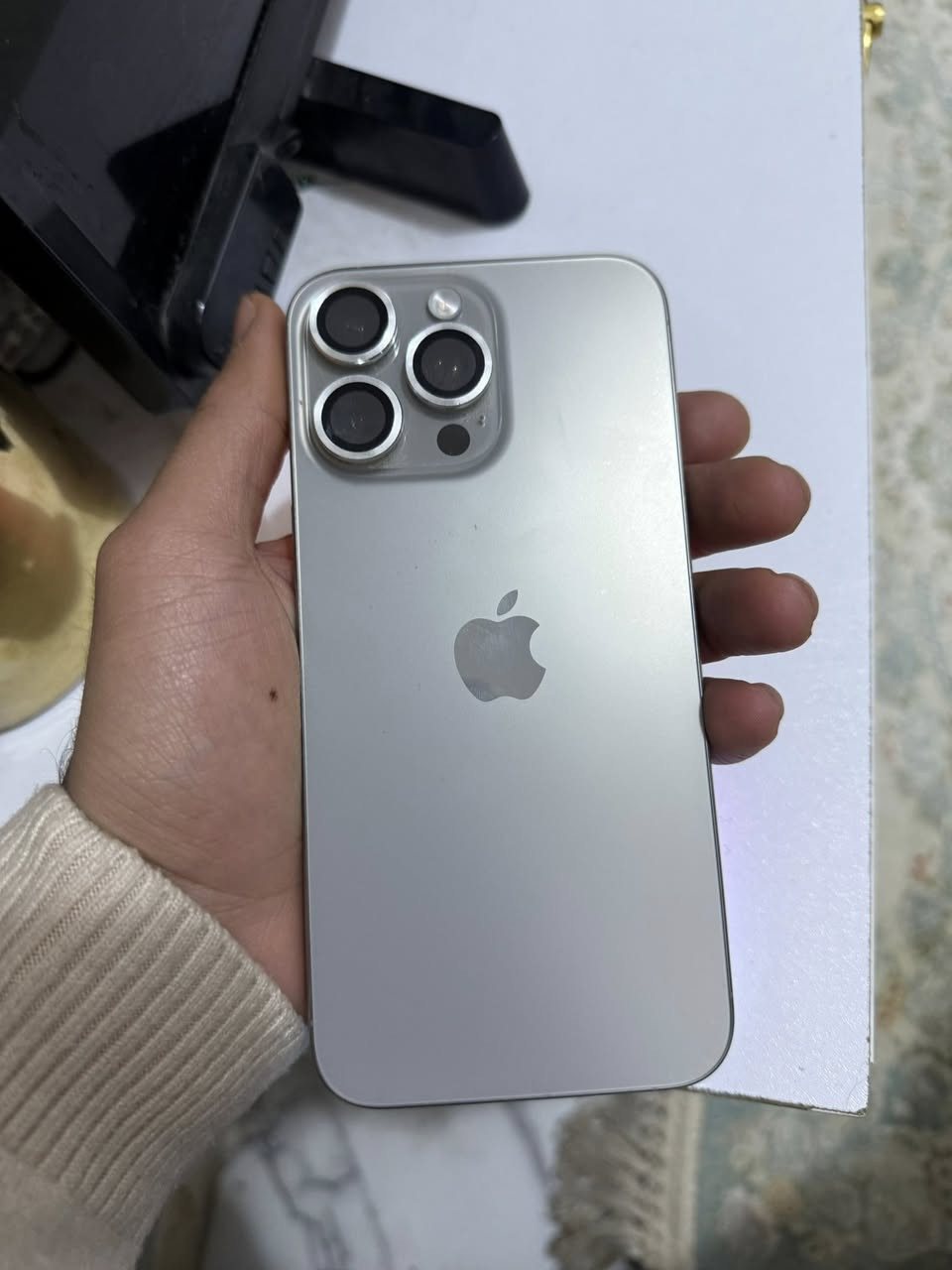 ايفون 15 برو ماكس
اللون سلڤر
ذاكرة 256
بطارية 87
نموذج M نسخه الاشرق الاوسط
خط واحد
كامل ملحقات(كارتونه،كيبل،كڤر،لزكه)
الجهاز على الفحص مكفول كفالة عامة من كلشي و نظيف ما مفتوح
  بلادي تفحصة وين ما تريد 
السعر ٩٥٠
مكاني الناصريه  للتواصل الاتصال على الرقم 

‏‭٠٧٨٠ ٥٨١ ٨٣٧٣
