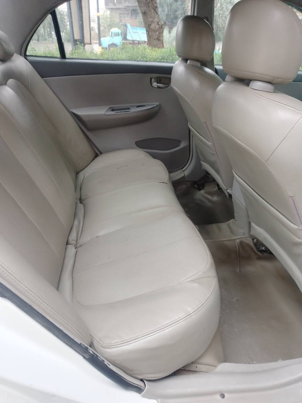 سلام عليكم بي واي دي 2013 G3 رقم بغداد الدولي مكينه كير كلج تخم تاير تبريد تدفئه كله مكفول صدر عايز بس شمعات بصمه تشغيل 🔛 بصمة بيبان فتحه السياره بيها طخه الجاملغ الامامي والجاملغ الخلفي وبيها خياسات شويه بلداير مال الجاملغ السعر 42 وبيها مجال رقم الواتساب ***********
اتصال***********
