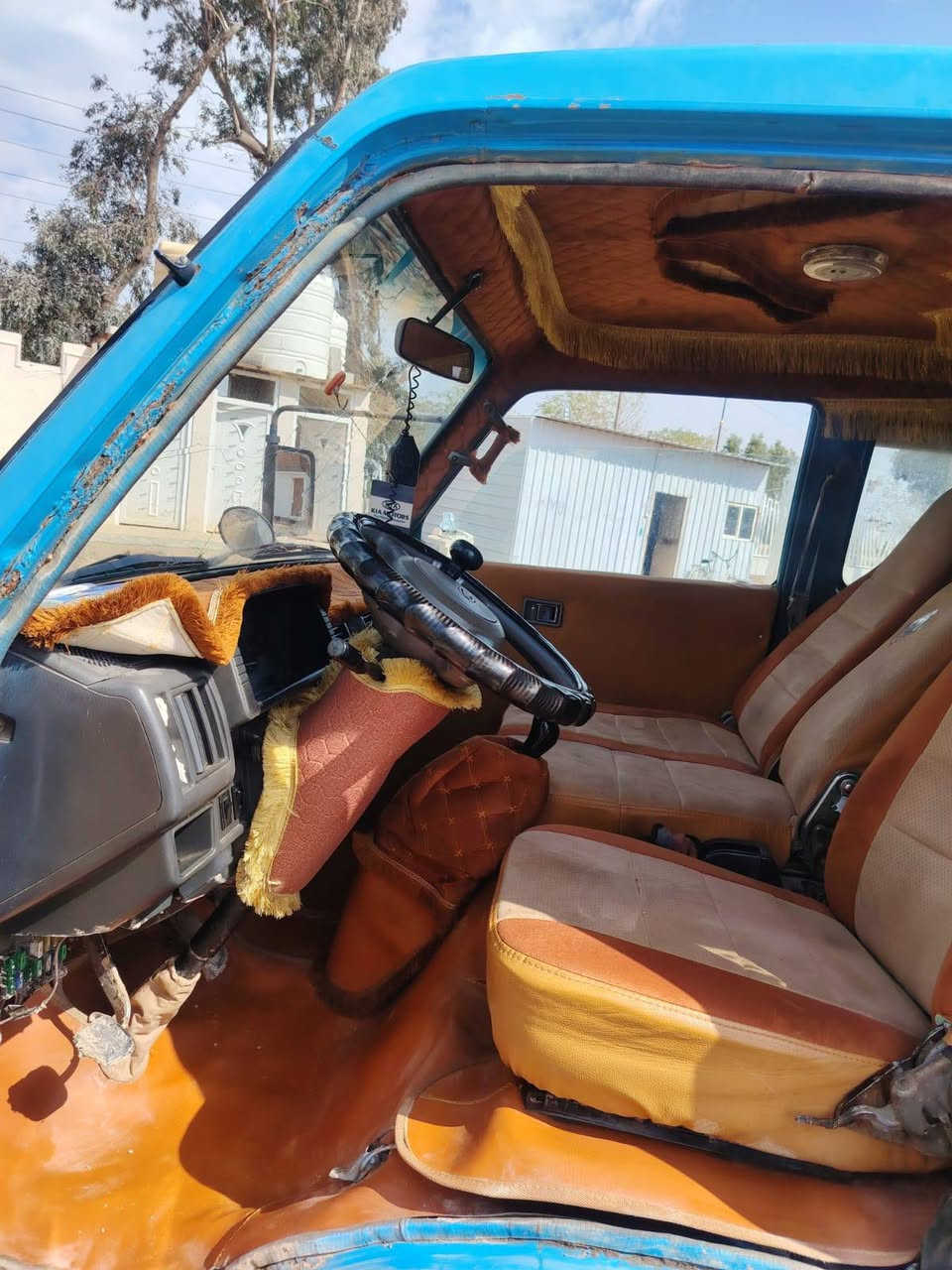 سلام عليكم
كيه بنكو موديل 93 رقم بغداد سنويه لغايت 28 سياره نضيفه جاهزه خير من الله كير محرك تخم تاير اكسل صدر مابي اي عيب سياره 6جنكال تدفه شغاله كهربايات كله شغاله التبريد كل غراضه كامله بس قايش مشيول السياره علا وضع الشركه شرط التحول السعر 50وبي مجال العنوان ديالى بعقوبه رقم الهاتف ***********
