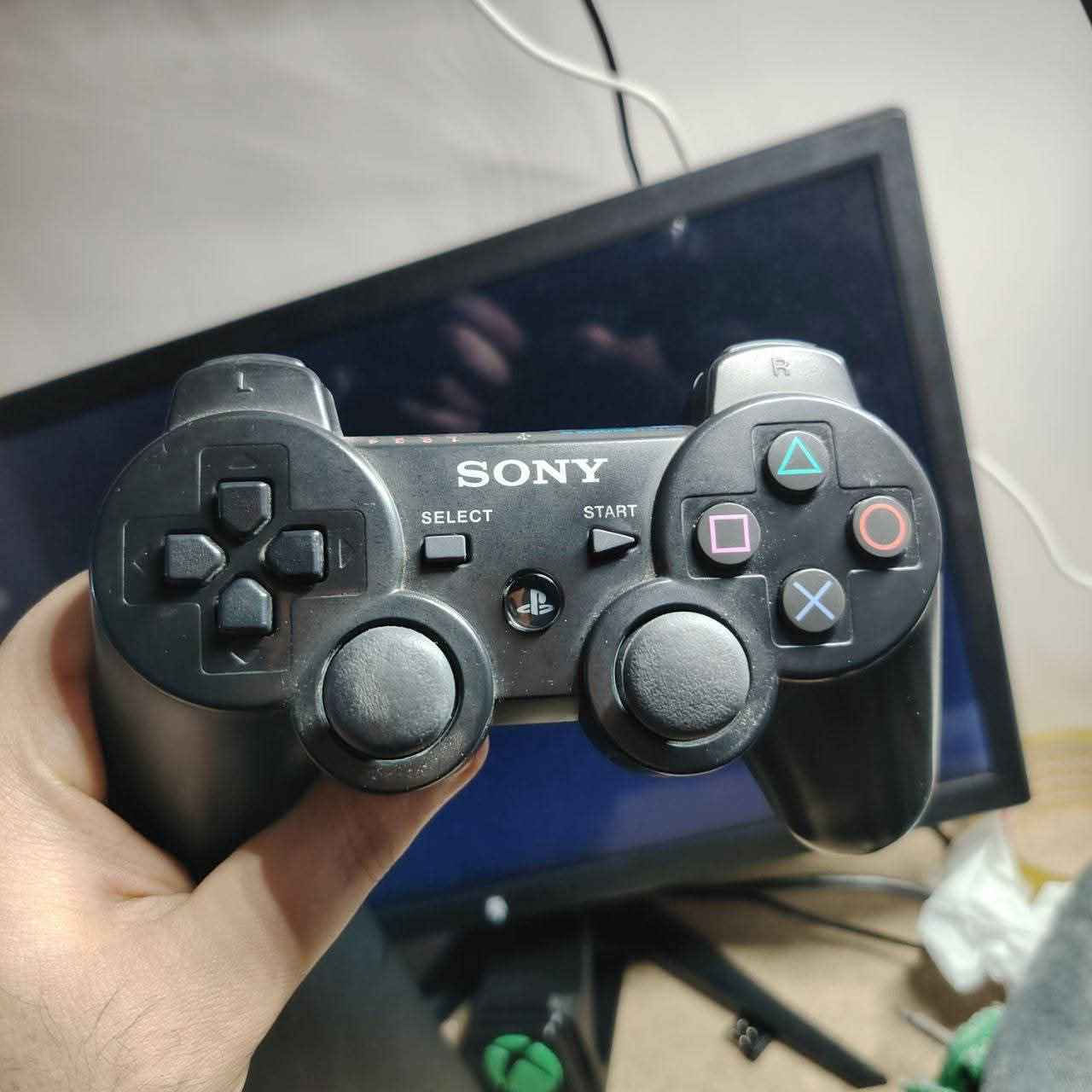 سلام عليكم 

بلي 3 سلم 

نظام هين 4.92 اخر اصدار مكاتب

مساحة الجهاز او هارد جهاز 180 غيغا

جهاز نظيف ويجي ويا ضمان اسبوع تفحص على راحتك

يجي ويا الجهاز مجموعة العاب مرتبة تكدر تشوفهن داخل فيديو 

ملحقات الجهاز كاملة: 
جوستك عدد واحد
واير كهرباء
واير HD

سعر الجهاز 135 الف وبي مجال 

يوجد توصيل لجميع محافظات العراق 

للاستفسار عن بقية تفاصيل على الخاص 

او مراسلة الواتس اب: 
*********** ديوانية, القادسية
