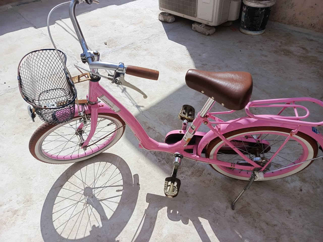 بايسكلات يابانيه انظاف للبيع حجم ٢٠  سعر الواحد ٧٥ الف ***********
