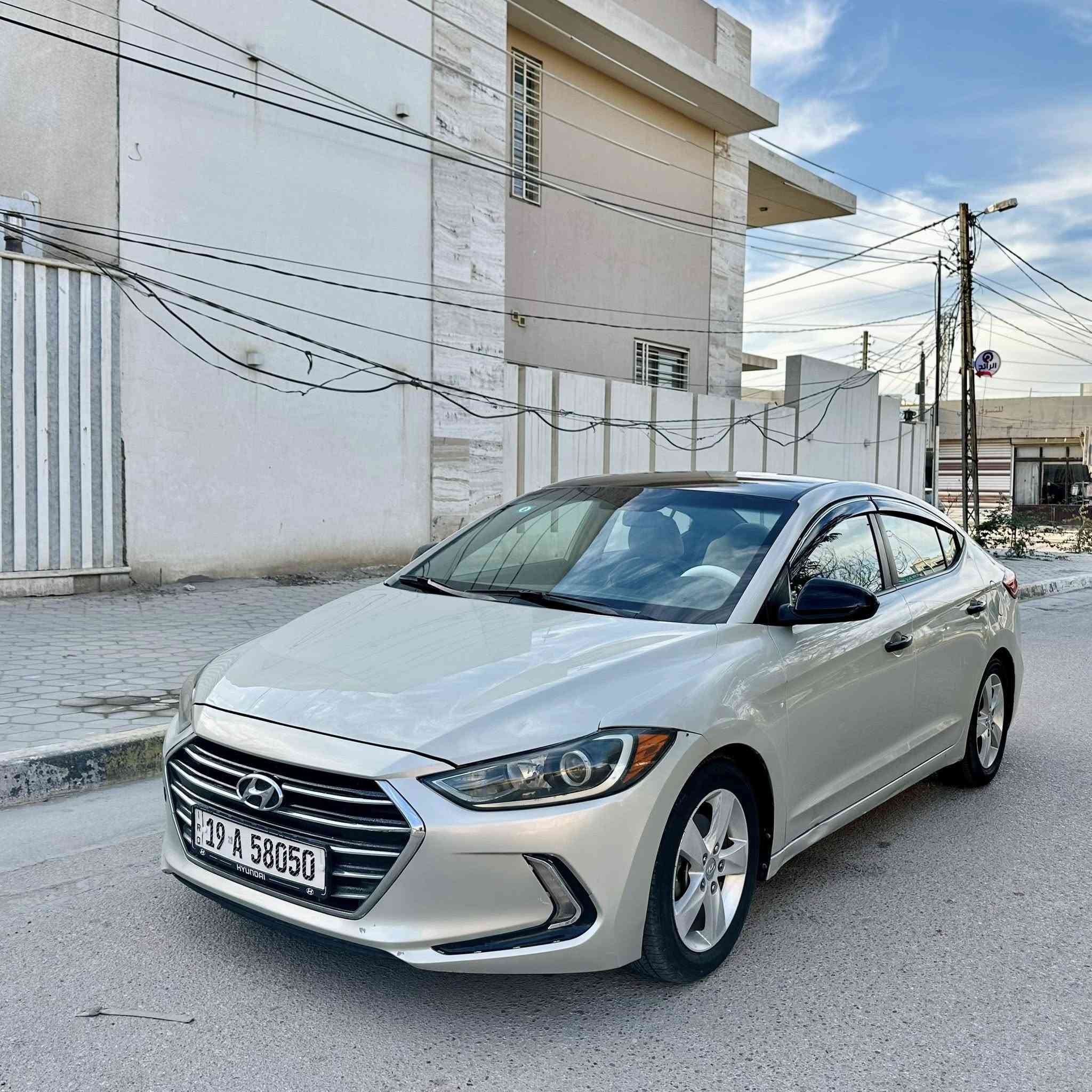 النترا 2017 وارد امريكي رقم كربلاء أنكليزي بأسمي ملصق هزه جديد سنويه مجدده 2030  محرك 2000 دووش كير اوتماتيك حادثها صبغ قطعتين جاملغ خلفي وقبق الجنطه بدون تبديل  ليبل واحد ايرباكات سليمه سياره تخم تاير جديد حداديه تبريد ثلج مواصفات داخل بيجي وتحكم ستيرن جهتين و مثبت سرعة و كامره خلفية و شاشه و درايف مود ثلاث أنظمة قيادة سبورت ونورمل اعتيادي و ايكو اقتصادي بلاجكتور امامي منظومه زنون مكان السيارة كربلاء *********** السعر 120
