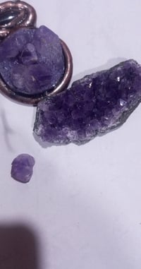 حجر جمشت • طبيعي • قابل تفاوض