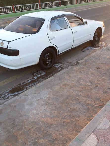 اسلام وعليكم ((مكلف بل نشر)) 
كرسته نفخ كصه جنطه فقط مكفوله من النقل ولكصه الثانيه مكينه كير ونجي شرط جدد حداديه 100/80تبريد ثلج غرفه نضيفه السعر32مكاني البصره فاو ***********
