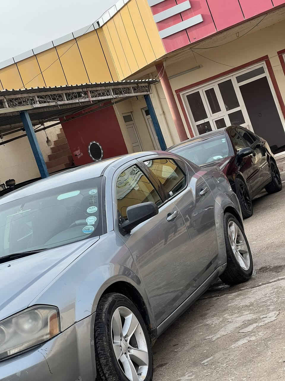 دوج أفنجر 2008 محرك 6 سلندر
گيرو محرك بشرط 

تبريد و تدفئة بشرط

تخم تايرات جديد 

تحويل بشرط من الشرعي 

بيها ٤ قطعات بخ جماليه بدون داخل

عليها غرامه 350 الف ينزل من سعر 

سعر 63 ورقه و مجال قليل 

مكاني قضاء بردرش بين موصل و عقره 

رقم تلفون ***********’’’’’’***********
