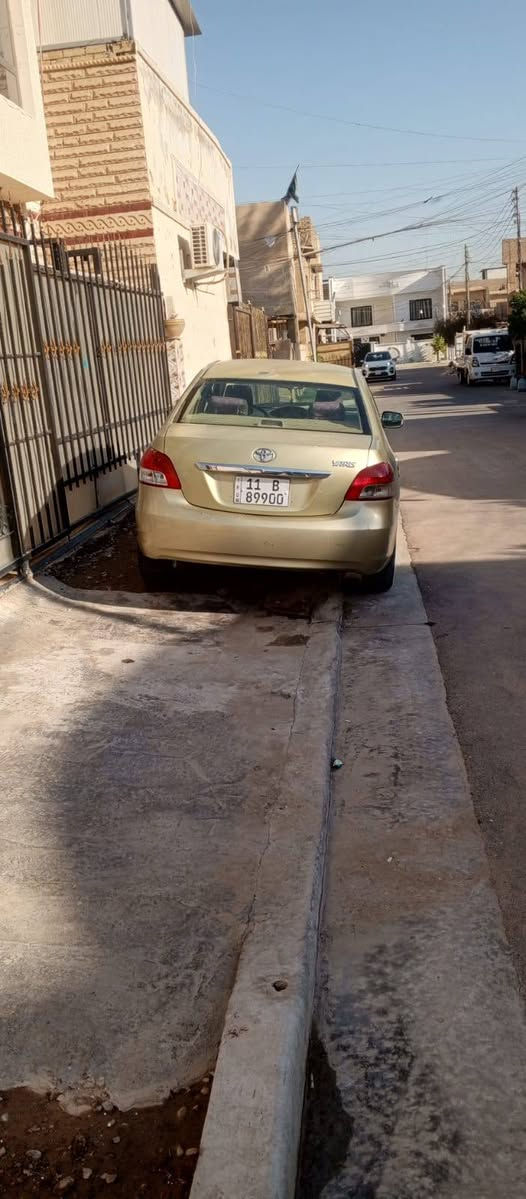 سلام عليكم تيوتا يارس 2007خليجي محرك كبير صدر امامي وخلفي جديد كهربائيات كلهة شغالة تدفئة وتبريد شغال داخل جديد شاشة تاب وكامرة خلفية مصبوغة عام سنوية جديدة وهزة جديدة ورقم نكليزي بسمي سعر 70بيهة مجال مكاني بغداد حي الجهاد تصال 📞***********
