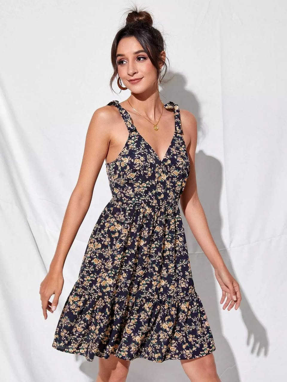 فستان كشكش مورد لاستيك من الخصر قياس L سعره 7000الف 
جديد شي ان


**إذا كنت صاحب هذا الإعلان وتريد حذفه لأي سبب، رجاءا أرسل رسالة إلى الدعم الفني**