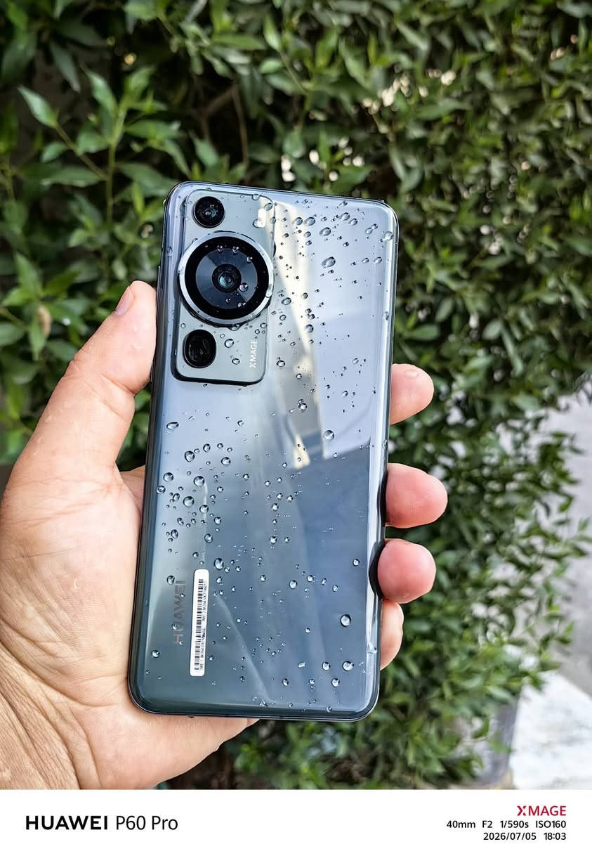 Huawei P60 pro
هواوي بي ٦٠ برو
نسخه صينيه نظام هارموني
دبل سيم كارت 
ذاكرة 256 عشوائي 8
معالج سناب دراجون 8 جيل 1 بلص يدعم ببجي ٩٠ فريم
شاشه  اوليد LTPO  120 هيرتز محميه بطبقه kunlun class 
بطاريه 4815 بقوة شحن ٨٨ واط لاسلكي 50 واط 
كاميرات احترافيه ومميزة جدآ افضل من ٢٣ و٢٤ الترا حسب موقع dxomark
48+48+13 بمستشعر سوني XMAGE
اماميه 13 يدعم 4كي ٦٠ إطار
الهاتف مضاد للماء والغبار بمعيار ip68
جهاز اوبن بوكس حاله حال الجديد 
ويا الجهاز كارتونه وشاحن هواوي اصليه ٦٦ واط
بيع او مراوس بنفس الفئة


**إذا كنت صاحب هذا الإعلان وتريد حذفه لأي سبب، رجاءا أرسل رسالة إلى الدعم الفني**
