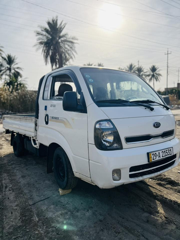 السلام عليكم كيا نثيه للبيع موديل 2014 كفاله عامه جاهزه للعمل تبريد ثلج ❄️ ***********
