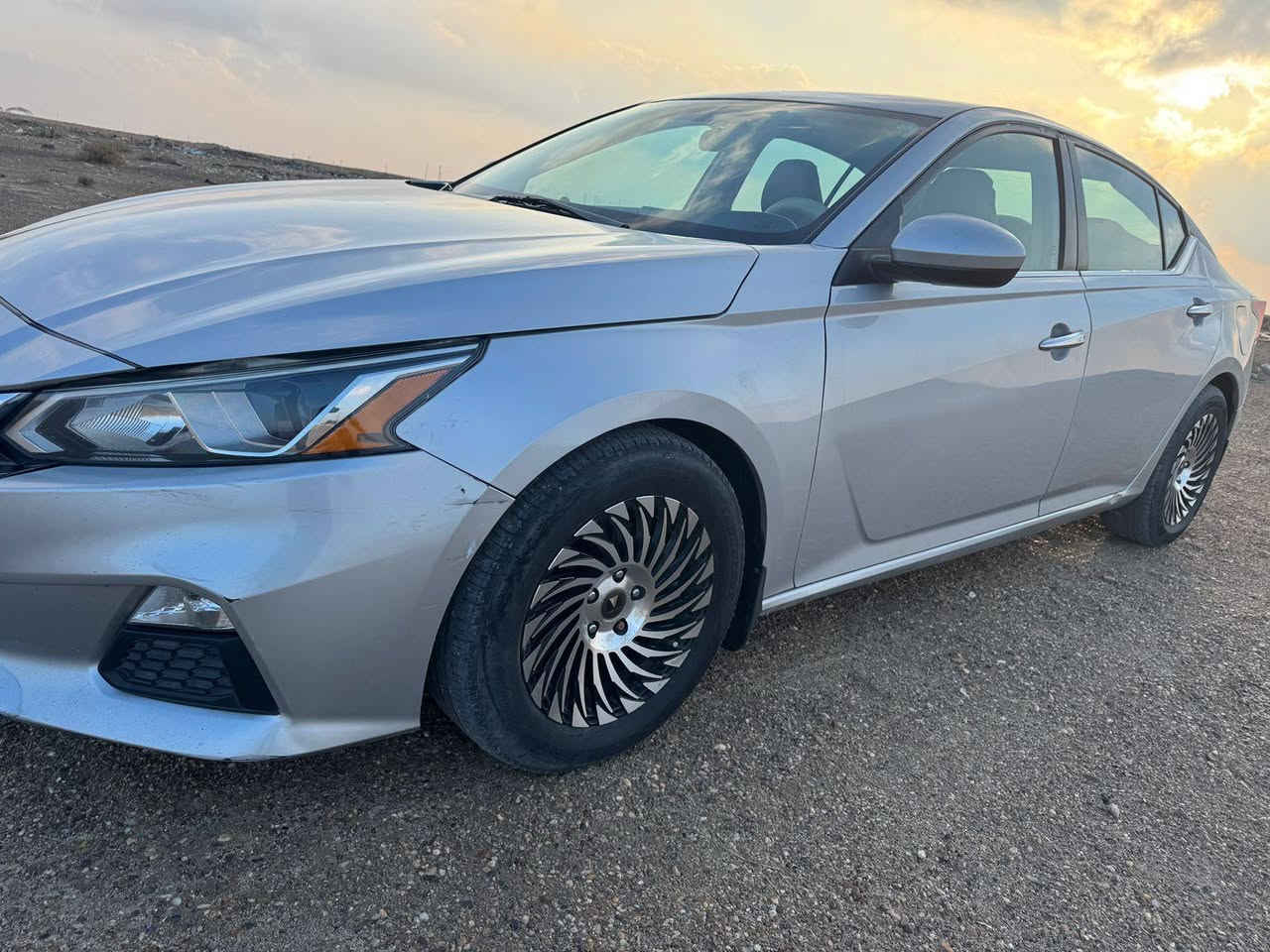 السلام عليكم ورحمة
نيسان التيما 20 للبيع 
فئة S
رقم سليمانيه/المكان /الانبار /عامرية الصمود
الضرر جاملغ خلف السائق مصبوغ
الباب الخلفي مبدل شركه
مستعجل على البيع
السياره نضيفه فول نضافه مكفوله من محرك كير مابيها اي ضرر داخلي
ايرباك سليم بجم كبس
سنويه لعام ٢٠٢٩
هزه الشهر العاشر ٢٠٢٥ تنتهي الشهر العاشر ٢٠٢٦
للاستفسار الاتصال على الرقم ***********
او المراسله على الخاص
