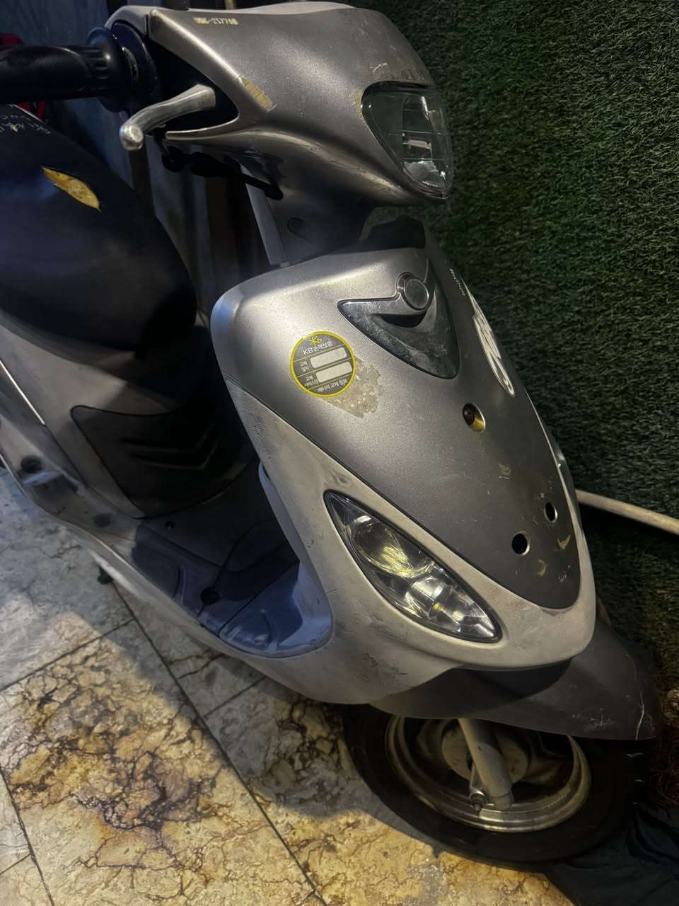 للبيع صاله سبوع مكفوله من كلشي ماعوزه برغي مكاني بغداد بلديات السعر 850وبيه مجال بصيط رقم ***********
