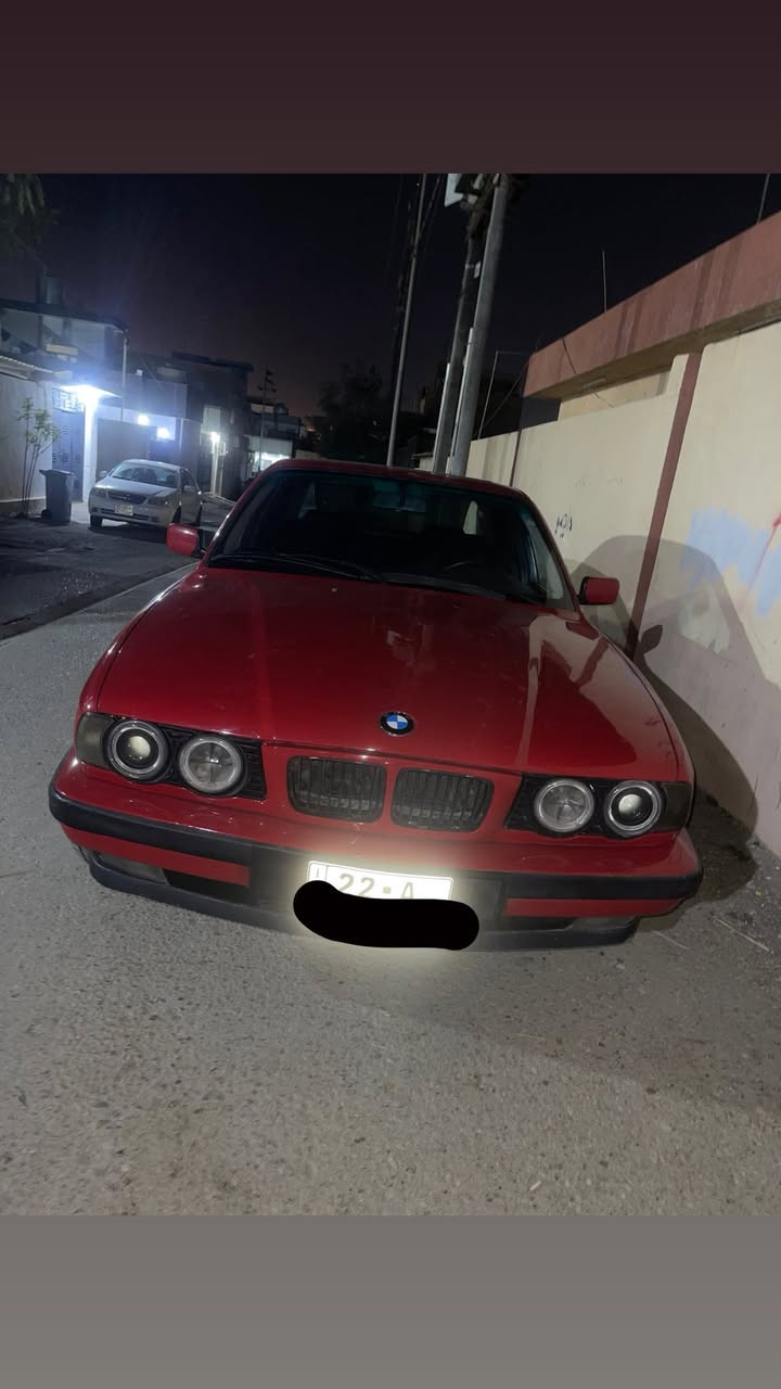 بي ام موديل 1989 محدث 95 فول فول بس كير عادي
تبريد سلايت سنويه جديده الى 2030
شرط التحويل و الوكالة رقم اربيل 
وبي دفتر بنزين مكاني كركوك سعرها 55 بي مجال 
ترايك الى بصره 
***********رقم موبايل
