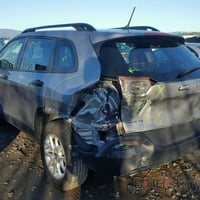 للبيع 2016 بغداد 4سلندر فورويل حادث خفيف او مراوس باحدث 07903289815