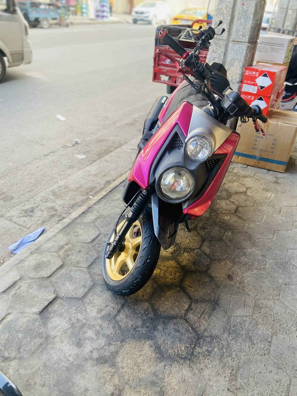 سكنس جبليل للبيع صالهة شهرين من نزلت من الضلال الدراجة هلموجود والتزويد البيهة كدامكم اني جناي مو بياع شراي الدراجة كفالة كل نقص ما بيهة وضمان بكلشي بيهة وكبر فيتر جيب وياك الدراجة معروضة بمليون وربعمية وبيهة مجال للستفسار *********** مكاني بغداد الرشاد شارع التانكي متواجد بس واتساب وتحياتي للجميع
