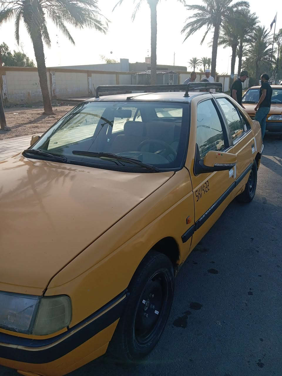 بيجو 405بدون صبغ بدون ضربه فقط جاملغ عكس السايق مبدل بسبب اخياس مكينة ياباني يارس كير اوتو جاهزه عده الصدر تعبان رقم انكليزي بسمي مصغره هيىه وغرامات السعر 32بيها مجال اتصال ***********

