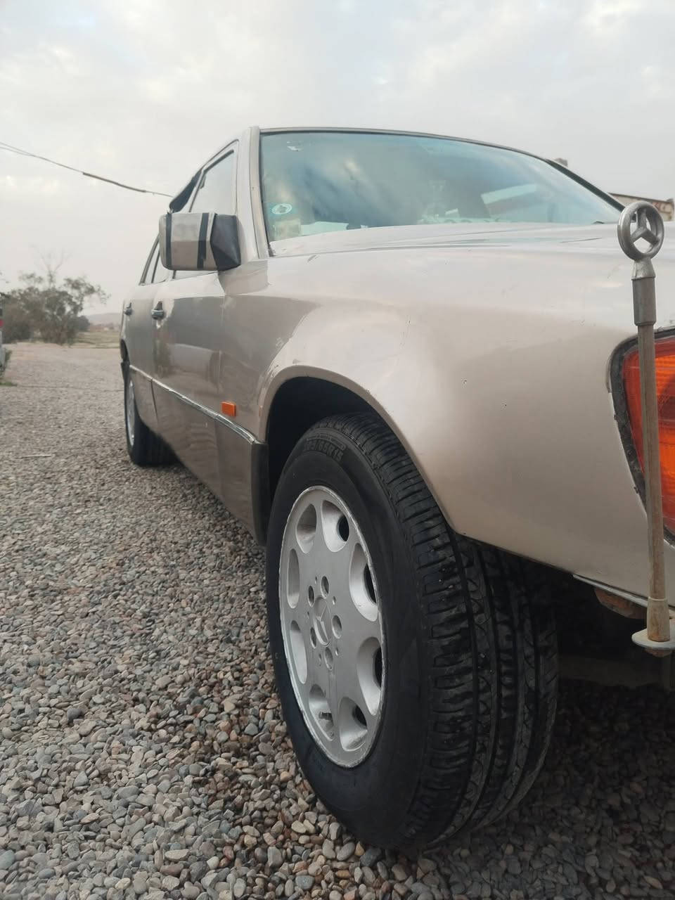 السلام عليكم من رخصت الادمن المحترم
للبيع مارسيدس دب موديل 95 بيه محرك بطه اثنين ونص سياره حلوه ونضيفه وكدام عينك رقم بغداد ابسمي تحويل ثاني يوم السعر 45وبيه مجال حك الجيه وبيك خير ودلل رقمي ***********..
