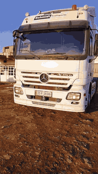 السلام عليكم سياره للبيع كص جديد ما مرسمه ع اي عربانه السياره فول موصفات كامره حساس كاسحه زعانف رتايدر دبل مناميه هورنات موديل 2006رقم جديد ثاني يوم تحول السعر 4شدات ونص وبيهه مجال رقم الهاتف ***********
