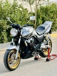 سي بي فور • شحن • كابريتر