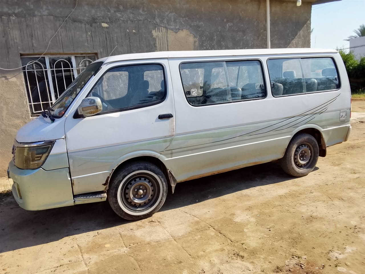 للبيع جنبي 2010 رقم نجف بأسمي سياره نضيفه كشر شواصي كير اكسل ع بلاد محرك بي تنقيص قليل كل سبوع لتر، مصفره هيئه وغرامات سنويه ل 30 السعر 65 وبيه مجال لاتصال هذا ***********
