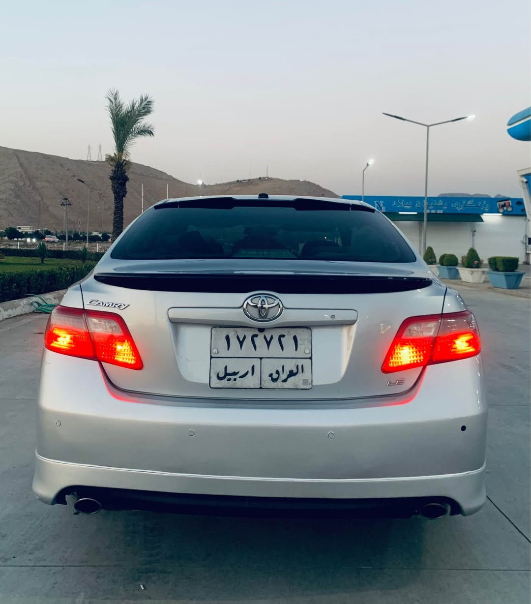 پێش و پشتی کراوە بە ١١ کەپسە چەمەلەغێک و نیوەی بۆنیتی بۆیاغە لەسەر کاڵبونەوە بێ دەحم مەکینەی ئەڤەلۆنی ٢٠١٧ی لەسەرە کەپس  دەحامی بۆ دەحامی بەشەرت
*********** أربيل, العراق

