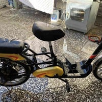 دراجة شحن متروكة فيها بعض النواقص منها البطاريات وإدامة ……واتساب 07721...