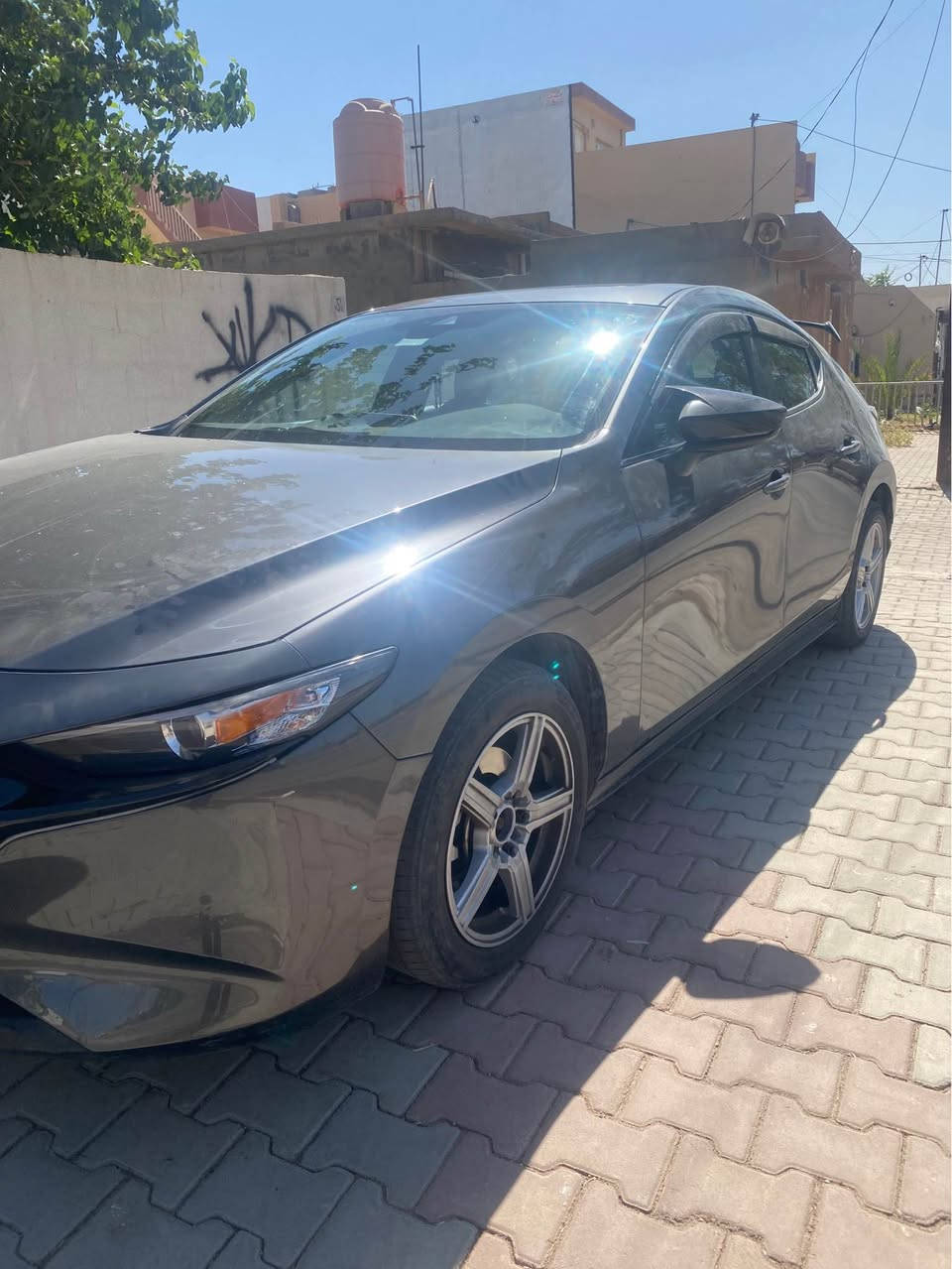 مازدای ٣ هاشباک ٢٠٢٣ preferred
مەکینە ٢.٥ بێ تۆربۆ بێ دەبل ئەکسل
پشت و پیش کەپس 
50000km رۆشتوە
یەک پارچە بۆیاخ پەڵەیە سارد ئیرباگ تەنها شان تەقیوە
بێ ناو گرتن 

سلاید
کوشن کارەبا
کوشن گەرم
رادار پشتەوە 
خەتی جادە ئوتۆ هۆلد ئوتۆ بریک 

رەقەم شانسی 
‏JM1BPALM4P1602526

کەرکوک
١٣٨$ 
‎وەتساپ*********** كركوك, العراق
