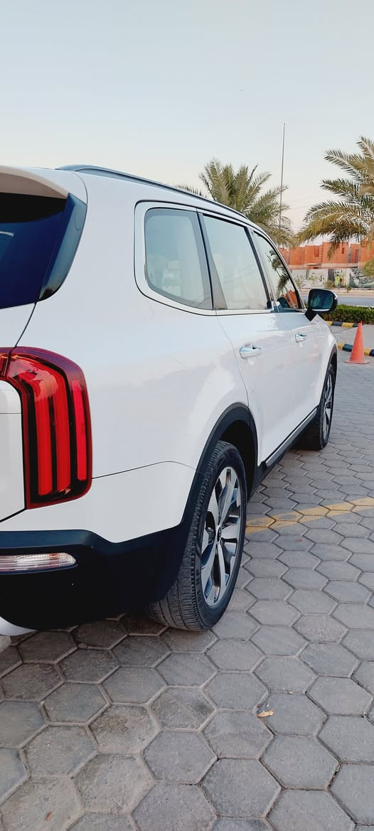 سلام عليكم 
للبيع موديل ٢٠٢١ تريد تحويل تريد وكاله حادثها موضح بالصور السعر ٢٨٠ فئة S للإستفسار الاتصال *********** مكان السيارة النجف الاشرف.
