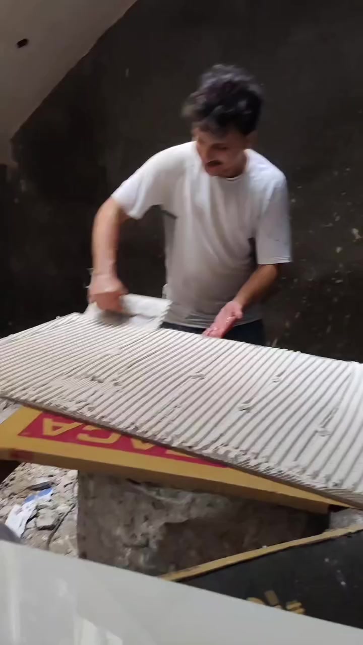 للاستفسار التواصل
 ***********
 ***********
 دارك للسيراميك والبورسلين
